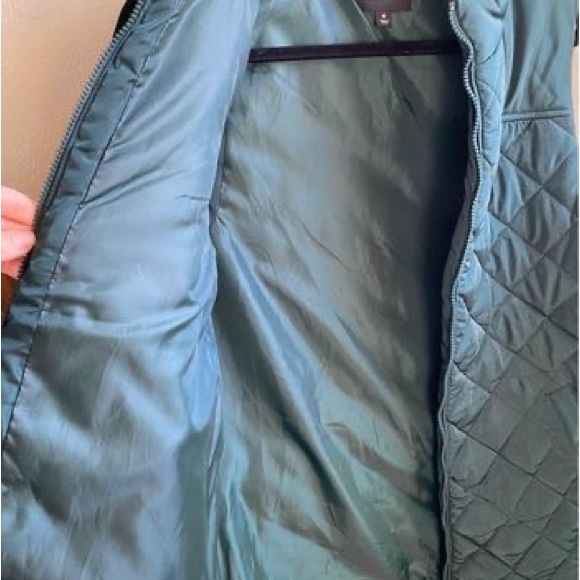 NWOT Zenana outfitters vest size medium - Picture 3 of 4